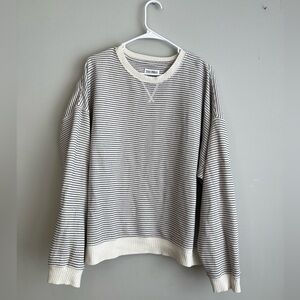 AE Relaxed Crew Neck Sweatshirt